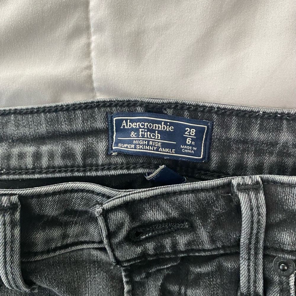 Abercrombie jeans